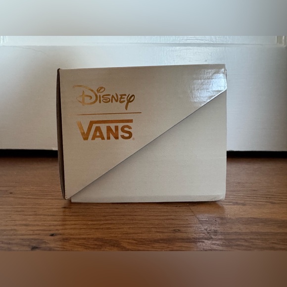 Disney Vans - Picture 6 of 10